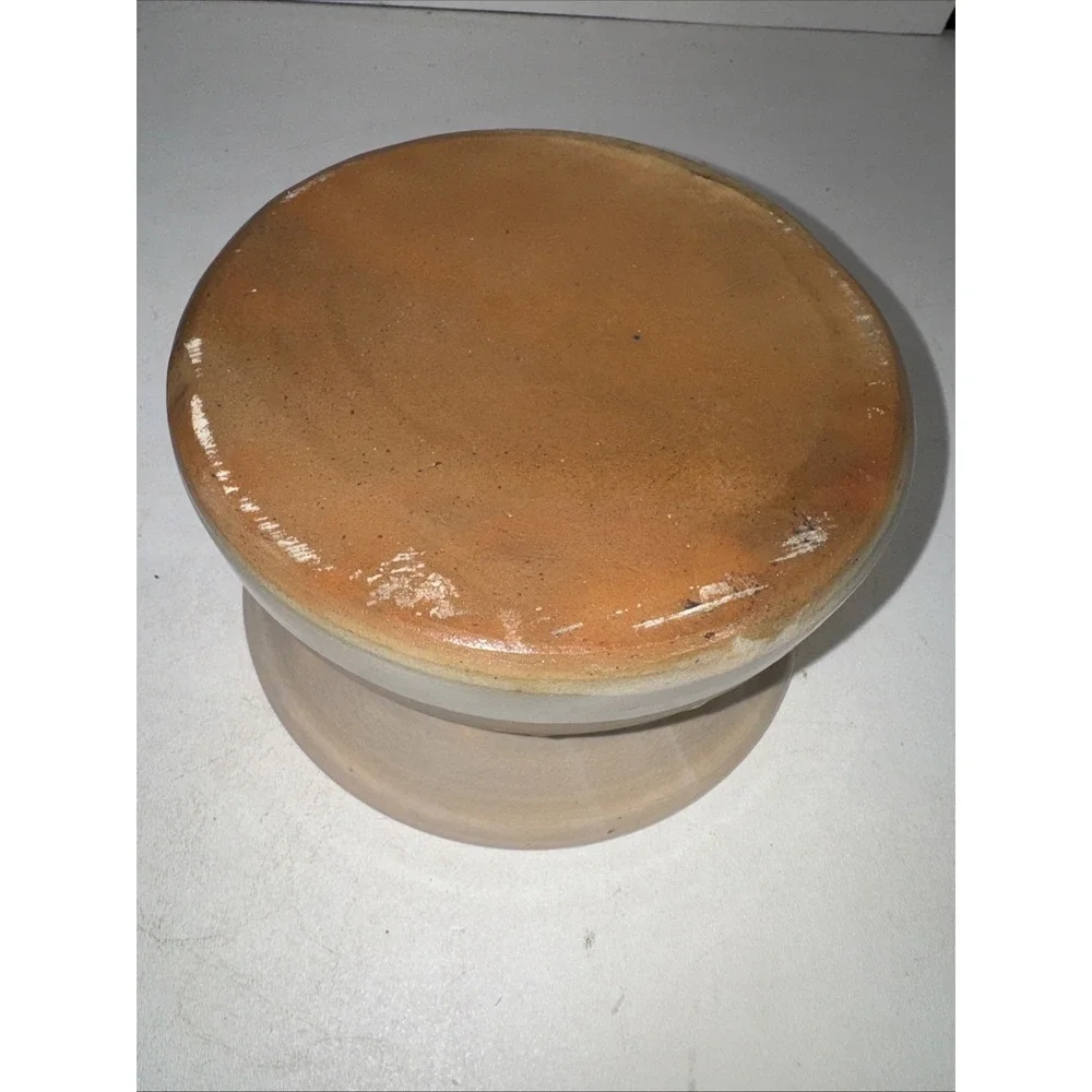 Unmarked spittoon stoneware